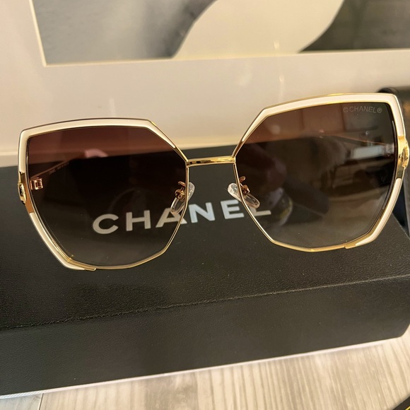 CHANEL Accessories - ☀️🕶NEW CHANEL GORGEOUS CHAMPAGNE/OFF WHITE SUNGLASSES ☀️🕶 SOLD!!!!!